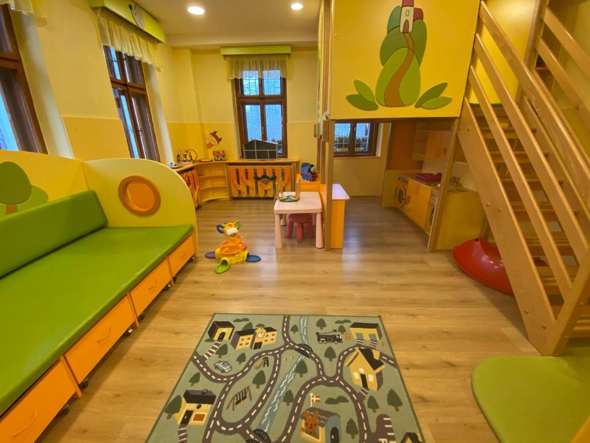 Hotel Peklo Pro Rodiny S Detmi Йозефув-Дул Экстерьер фото